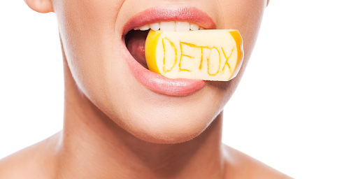 18 Foods and Drinks to Detox the Body Naturally